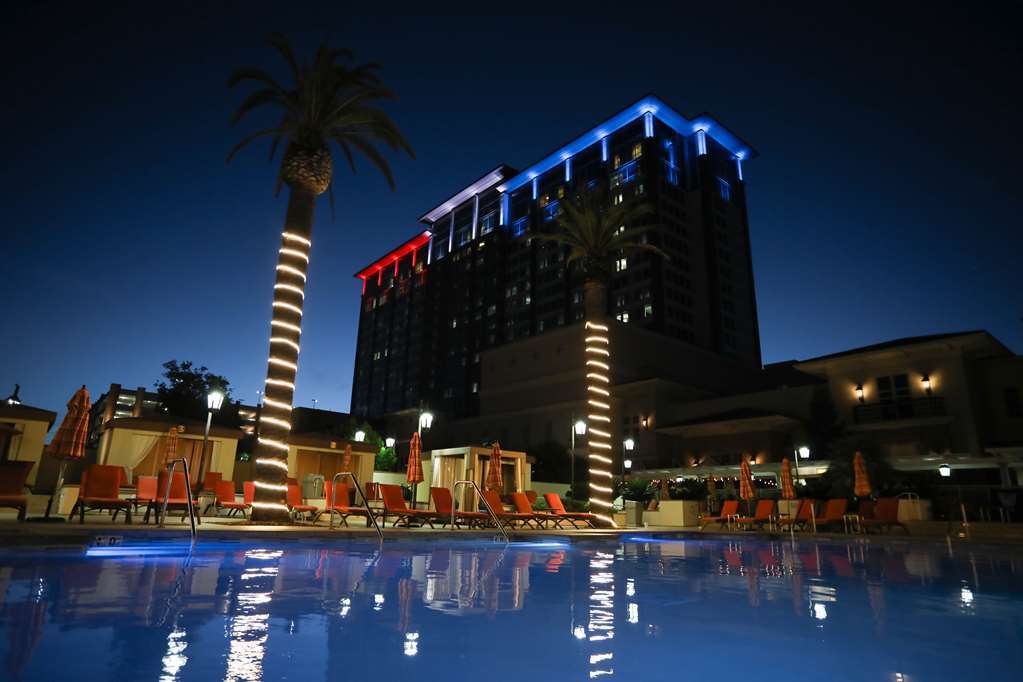 Thunder Valley Casino 4*